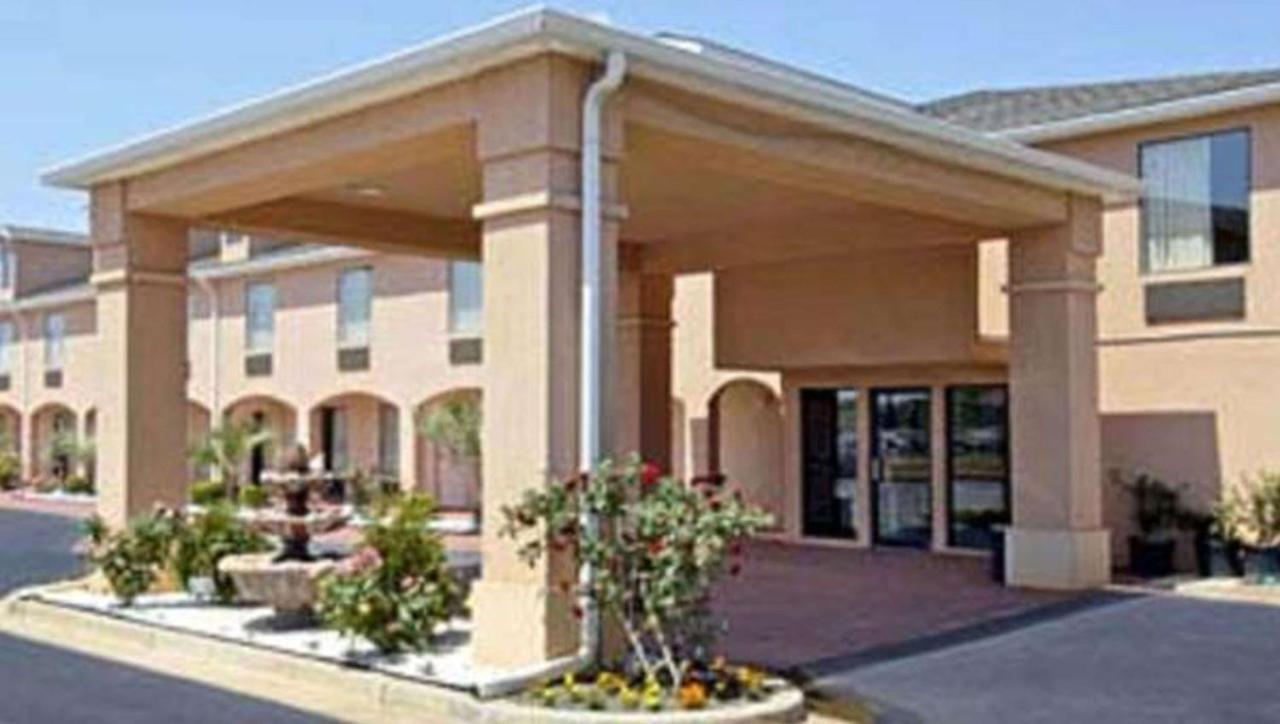 Gray Inn & Suites Екстер'єр фото