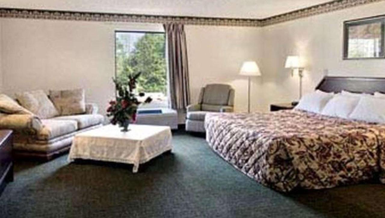 Gray Inn & Suites Екстер'єр фото